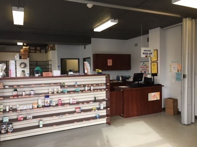 Pharmcy - 1880 O'connor Dr, Toronto, M4A1N9 | Image 2