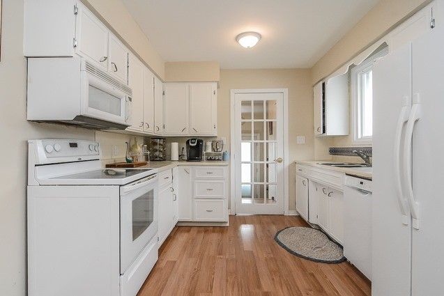 427 Adelaide Ave W, Oshawa, L1J2R9 | Image 2