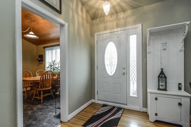 920 Greenwood Cres, Whitby, L1N1C8 | Image 2