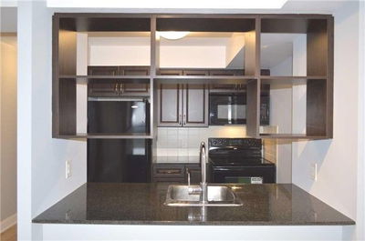 Unit 3708 — 125 Village Green Sq, Toronto - Agincourt South-Malvern West image-0-4
