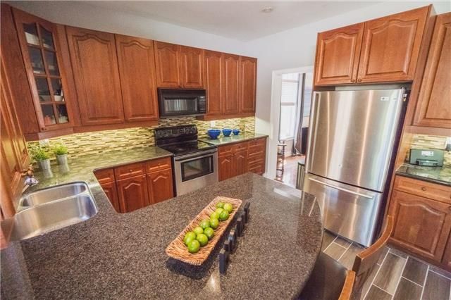 968 Coyston Dr, Oshawa, L1K3C6 | Image 2