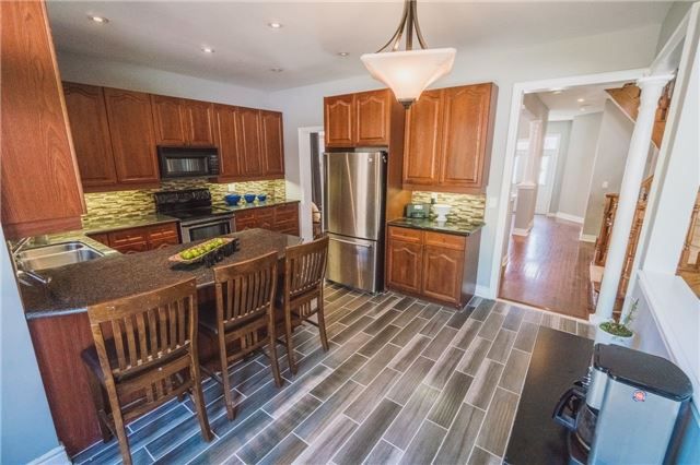 968 Coyston Dr, Oshawa, L1K3C6 | Image 3