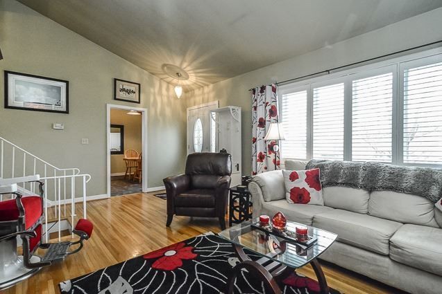 920 Greenwood Cres, Whitby, L1N1C8 | Image 3