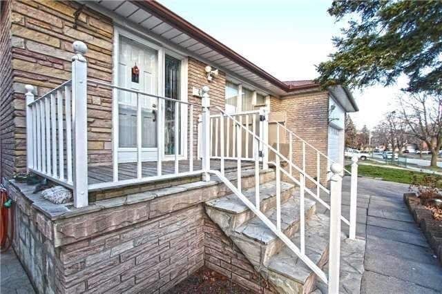 46 Budworth Dr, Toronto, M1E3H9 | Image 2