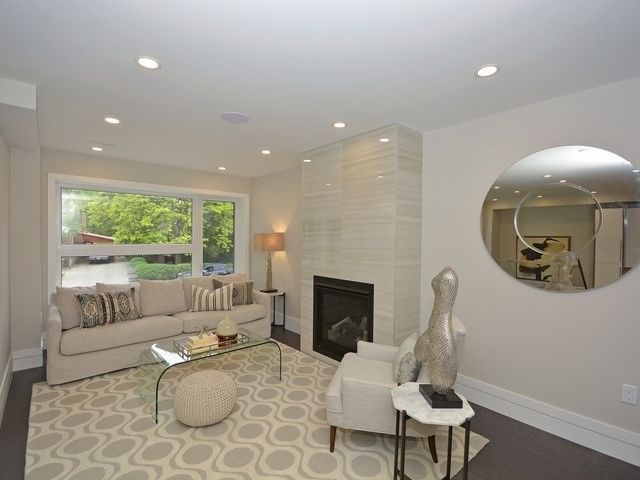 18 Ferris Rd, Toronto, M4B1G1 | Image 2