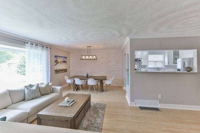 253 Chine Dr, Toronto, M1M2L6 | Image 3