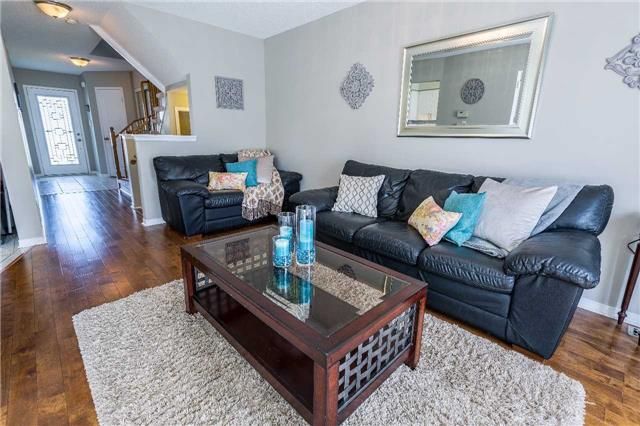 12 Carrington Pl, Whitby, L1R3E9 | Image 3