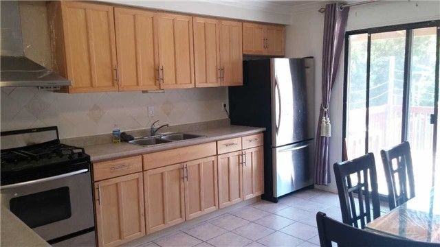 29 Roxanne Cres, Toronto, M1V4J5 | Image 2