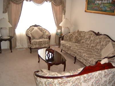 38 Rumi Cres, Toronto, M4A2X6 | Image 3