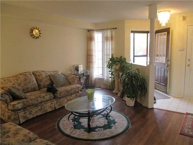 17 Lenthall Ave, Toronto, M1B2C7 | Image 3