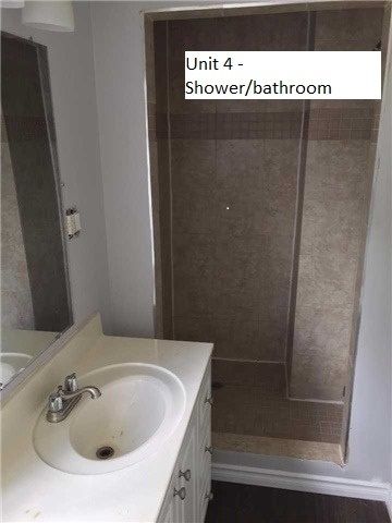 316 Albert St, Oshawa - Central image-0-3