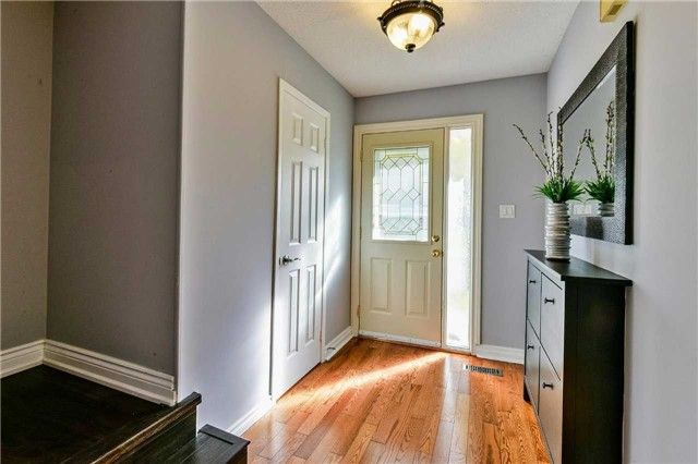 9 Empringham Dr, Toronto, M1B3Y2 | Image 2