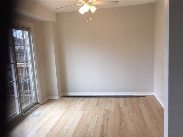 12 Waverly St S, Oshawa, L1J5T7 | Image 2