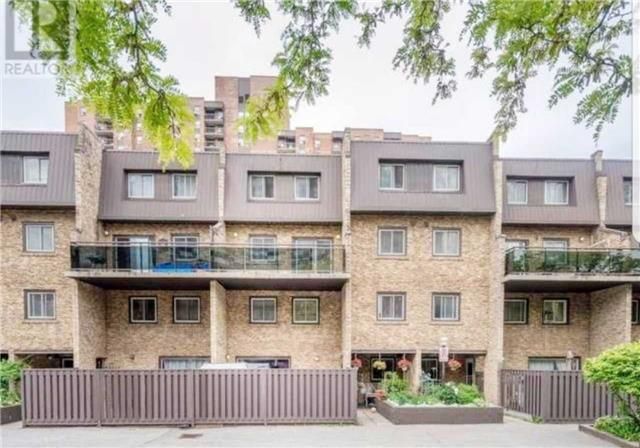 Unit 21 — 110 Ling Rd, Toronto - West Hill image-0-0