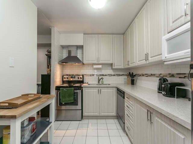 107 - 2500 Bridletowne Circ, Toronto, M1W 2V6 | Image 3