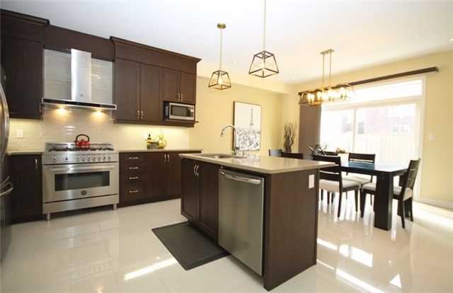 2520 Secreto Dr, Oshawa, L1L 0H7 | Image 3