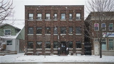 Store W/Apt/Office sold at 663 Greenwood Avenue, Toronto, Ontario, M4J4B3 - Danforth - MLS: E4042638