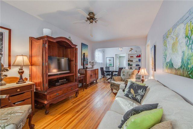 221 Virginia Ave, Toronto, M4C2T6 | Image 3