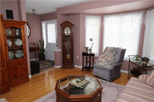 886 Audley Rd S, Ajax, L1Z1M4 | Image 3