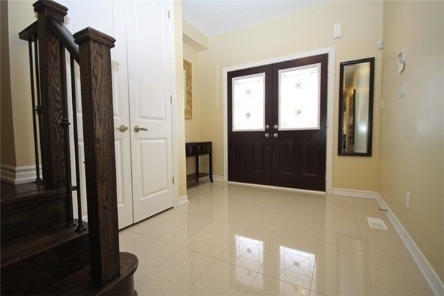 2520 Secreto Dr, Oshawa, L1L 0H7 | Image 2