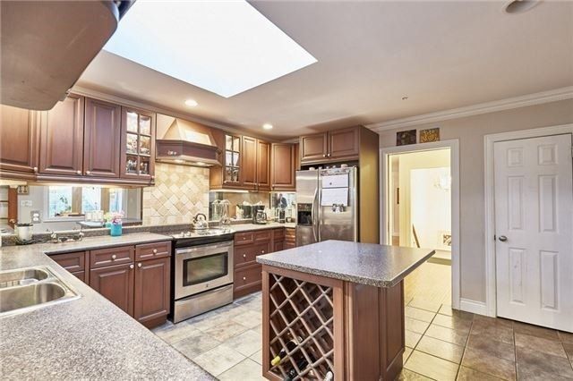 506 Rougemount Dr, Pickering, L1W2B9 | Image 3