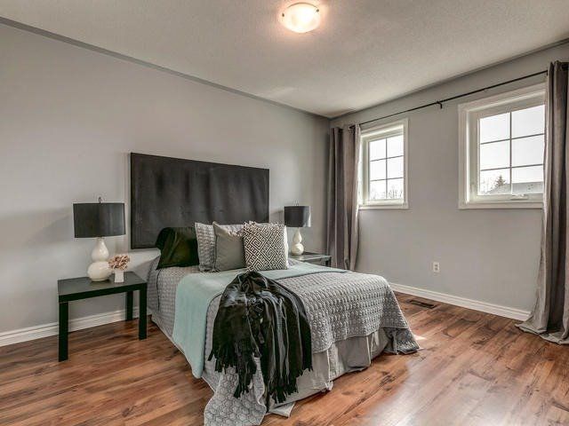 101 Creekwood Cres, Whitby, L1R2K1 | Image 3