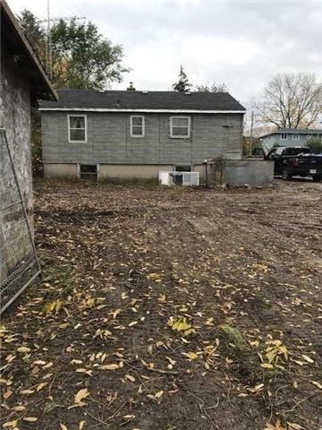 1831 Spruce Hill Rd, Pickering, L1V 1S5 | Image 2