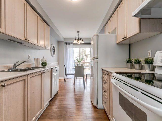 101 Creekwood Cres, Whitby, L1R2K1 | Image 2