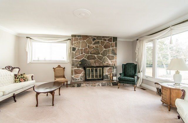 10 Philips Rd, Whitby, L1M 1G7 | Image 2