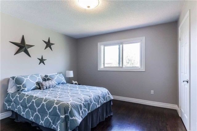 36 Ravenview Dr, Whitby, L1R1Y2 | Image 3