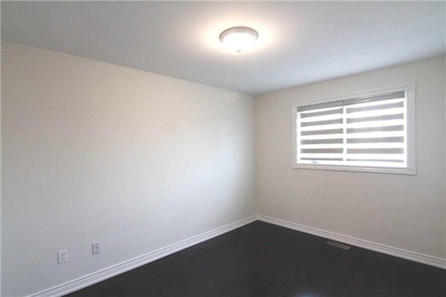 40 Alanbull Sq, Toronto, M1V4M1 | Image 3