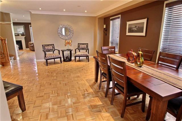 4 Oceanpearl Cres, Whitby, L1N 8Y5 | Image 2