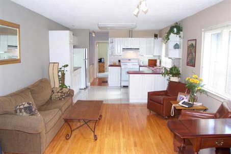 45 Berkshire Ave, Toronto, M4M2Z6 | Image 2