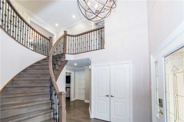 55 Mull Cres, Clarington, L1E2E2 | Image 2