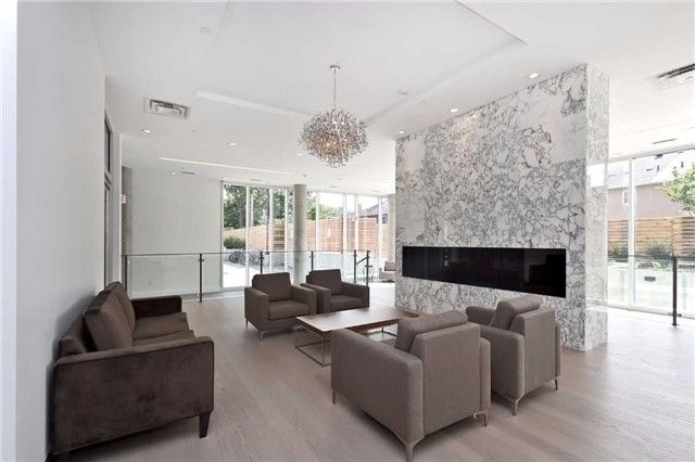 807 - 2055 Danforth Ave, Toronto, M4C1J8 | Image 2