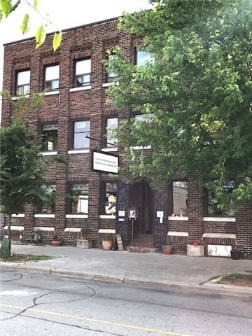 Store W/Apt/Office sold at 663 Greenwood Avenue, Toronto, Ontario, M4J4B3 - Danforth - MLS: E4165301