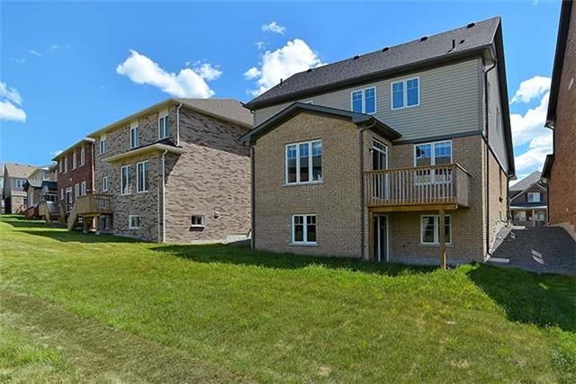 2360 Dobbinton St, Oshawa, L1L 0L3 | Image 2