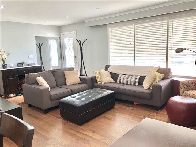 Upper - 4 Moorecroft Cres, Toronto, M1K3V1 | Image 3