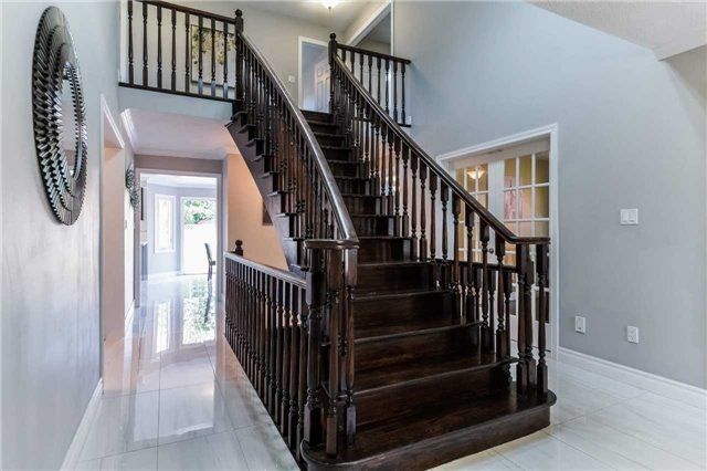 36 Ravenview Dr, Whitby, L1R1Y2 | Image 3