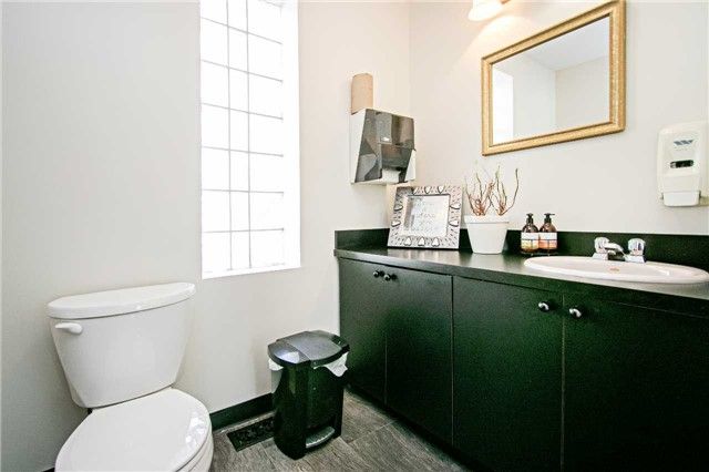 Mn1 - 71 Albert St, Oshawa, L1H4R1 | Image 2