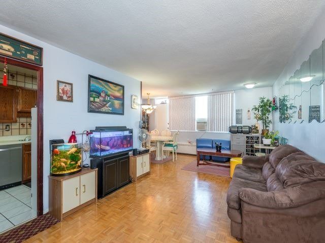 1701 - 180 Markham Rd, Toronto, M1M2Z9 | Image 3
