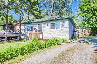Detached House sold at 809 Fairview Avenue, Pickering, Ontario, L1W1M7 - Bay Ridges - MLS: E4220138
