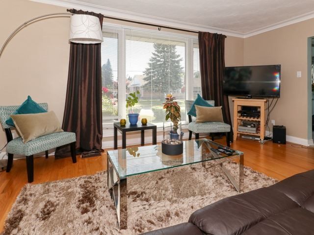 Upper - 88 Wexford Blvd, Toronto, M1R1L6 | Image 3