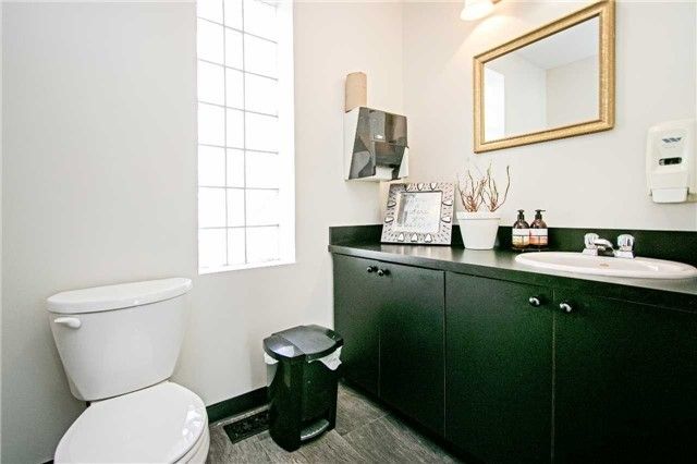 Mn1 - 71 Albert St, Oshawa, L1H4R1 | Image 2