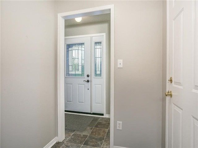 2678 Trulls Rd S, Clarington, L1E2N3 | Image 2