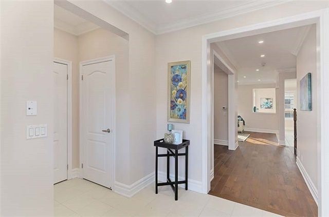 2360 Dobbinton St, Oshawa, L1L 0L3 | Image 3