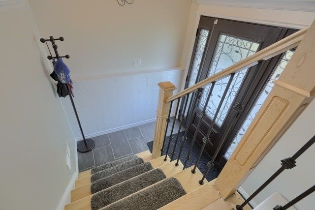 32 Goldring Dr, Whitby, L1P1C1 | Image 2