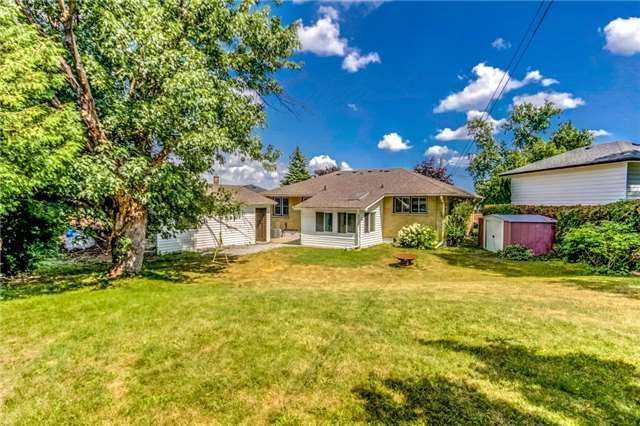 372 Garden Crt, Oshawa, L1J3E4 | Image 3