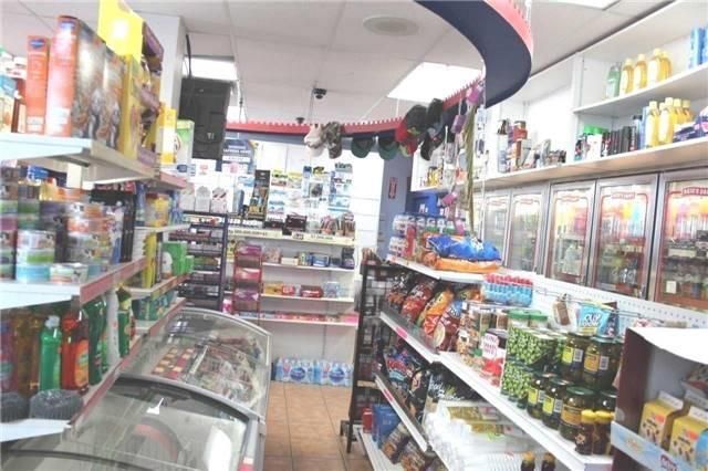 8 Midtown Dr, Oshawa, L1J3Z7 | Image 3