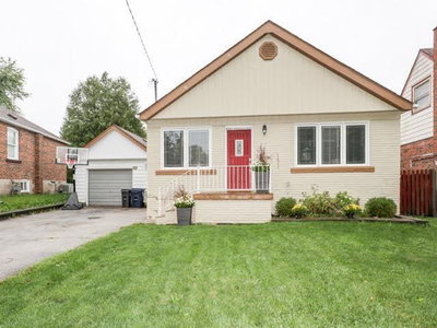 Detached House sold at 18 Adanac Drive, Toronto, Ontario, M1M2E4 - Cliffcrest - MLS: E4280286